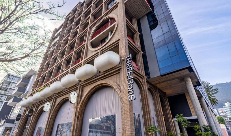 2 Bedroom Property for Sale in Sea Point Western Cape